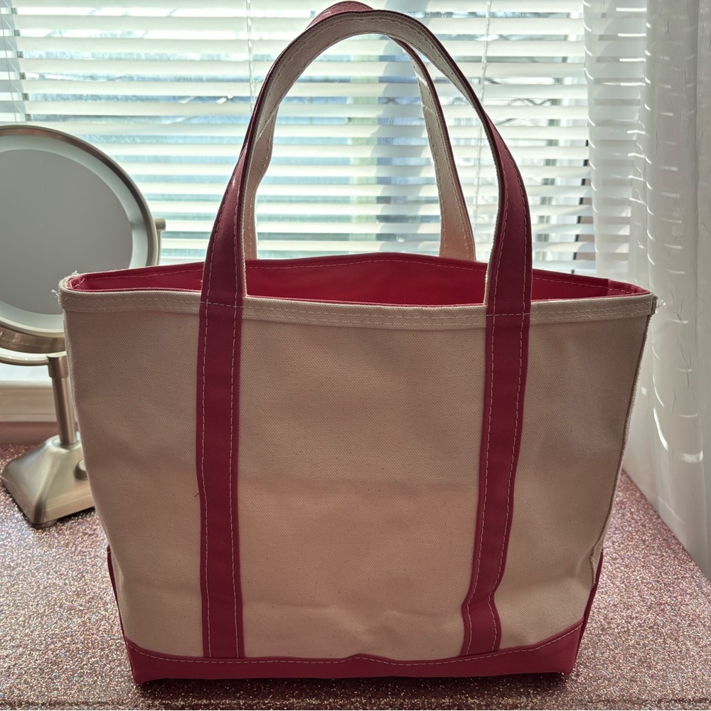 L.L. Bean Rose Pink Medium Zip Top Boat Tote Short Handles